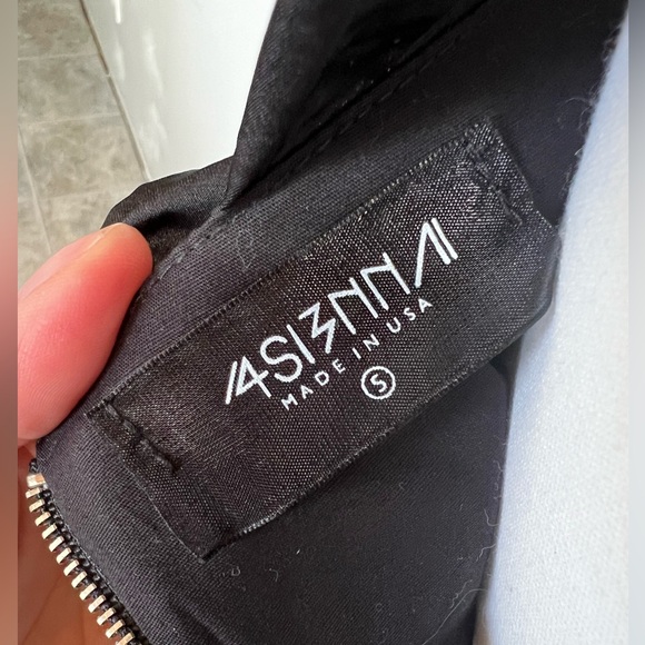 Flowy Corset Top - Picture 7 of 8